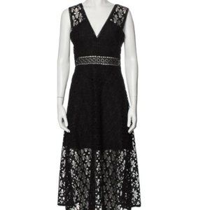 Sandro Lace Maxi dree Size XS